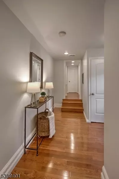 2 Peacock Ln, Mendham, NJ 07945 photo 18