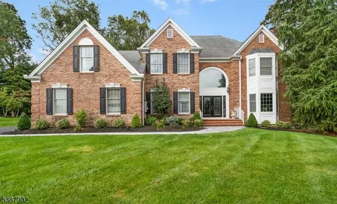 7 Meyers Way, Bridgewater, NJ 08807