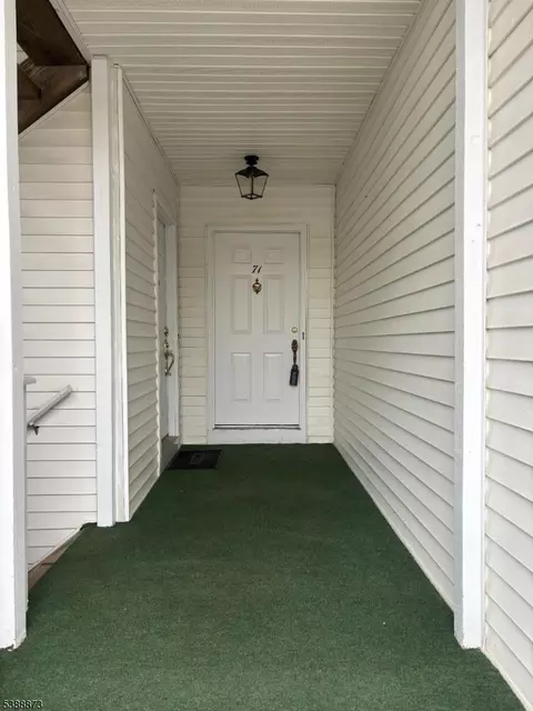 71 Alexandria Way, Basking Ridge, NJ 07920