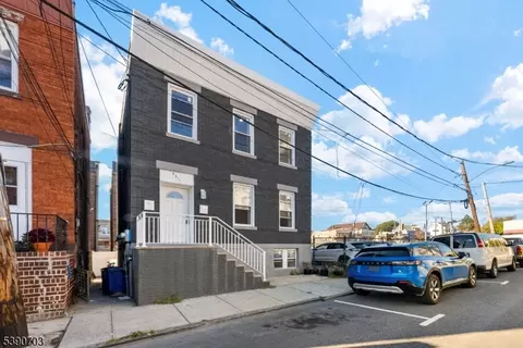 6311 Jefferson St, West New York, NJ 07093
