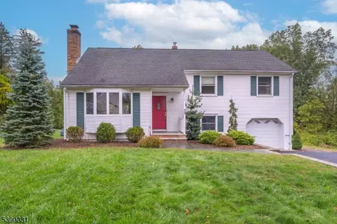 29 Adams Dr, Whippany, NJ 07981
