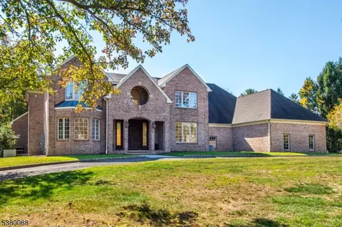 5 Yorkshire Dr, Randolph Twp, NJ 07945