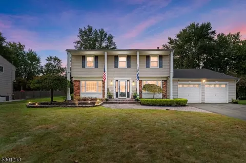 27 Farm Tree Rd, Manalapan, NJ 07726