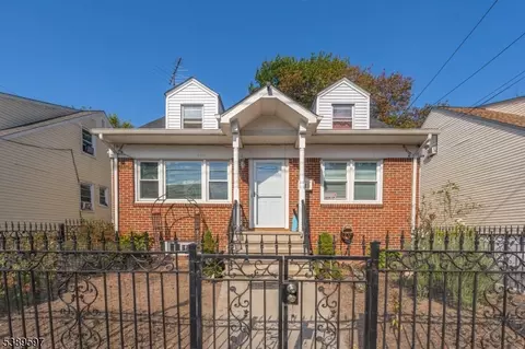 319 Schley St, Newark, NJ 07112