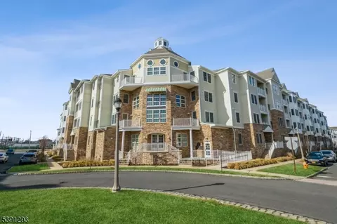 33 Cooper Ave #213, Long Branch, NJ 07740