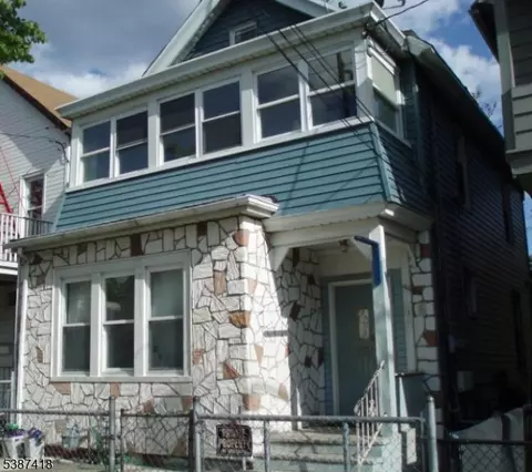 45 Quincy St, Passaic, NJ 07055