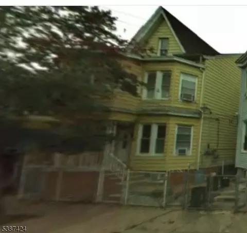 7 Garrison St #2, Paterson, NJ 07522