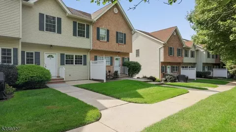 16 Riga Ct, Scotch Plains, NJ 07076