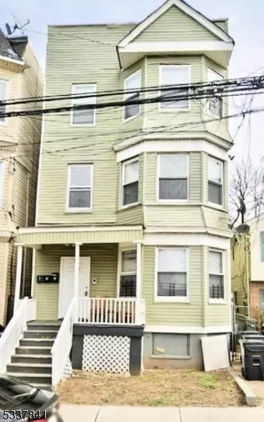 188 S 10th St #3, Newark, NJ 07107