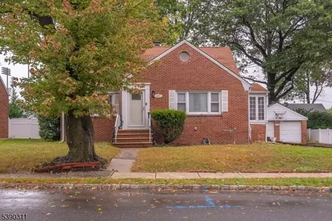 1031 Lowden Ave, Union, NJ 07083