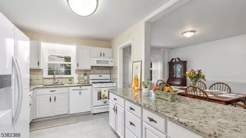 77 Parkside Rd, Plainfield, NJ 07060 photo 13
