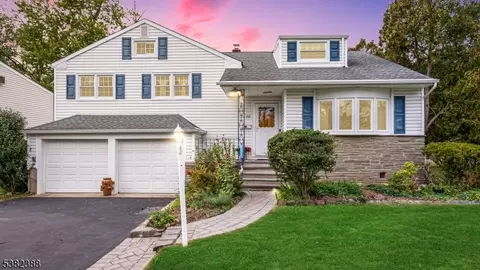 77 Parkside Rd, Plainfield, NJ 07060