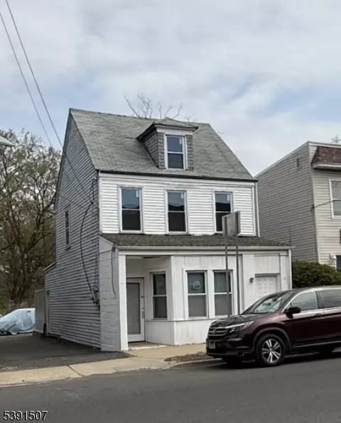 2210 Millburn Ave, Maplewood, NJ 07040