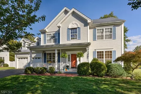2 Carlisle Rd, Somerville, NJ 08876