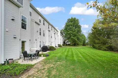 545 Coventry Dr, Nutley, NJ 07110 photo 30