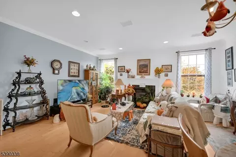 545 Coventry Dr, Nutley, NJ 07110 photo 12