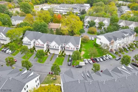 545 Coventry Dr, Nutley, NJ 07110 photo 31