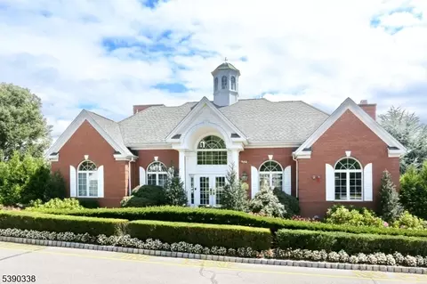545 Coventry Dr, Nutley, NJ 07110 photo 34