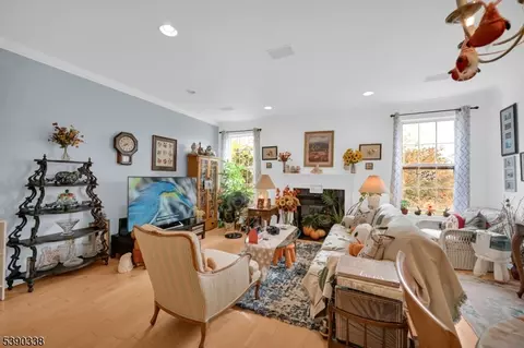 Living - 545 Coventry Dr, Nutley, NJ 07110 photo 1 of 4