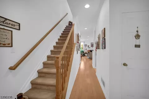545 Coventry Dr, Nutley, NJ 07110 photo 6