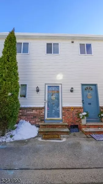 907 Reed Ct, Flemington, NJ 08822