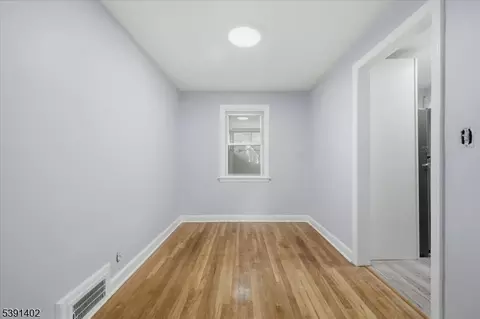34 Macarthur Dr, Edison, NJ 08837 photo 6