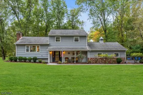 1640 Valley View Rd, Bridgewater Twp, NJ 08836