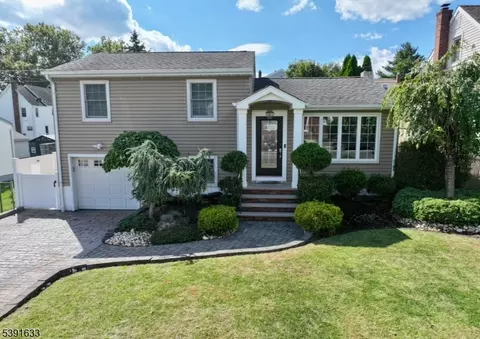 520 Chester Ave, Roselle Park, NJ 07204