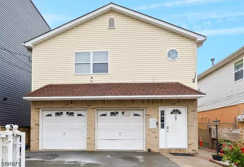 150 Madison St, Passaic, NJ 07055