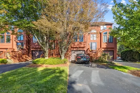 39 Sampson St, Saddle Brook, NJ 07663