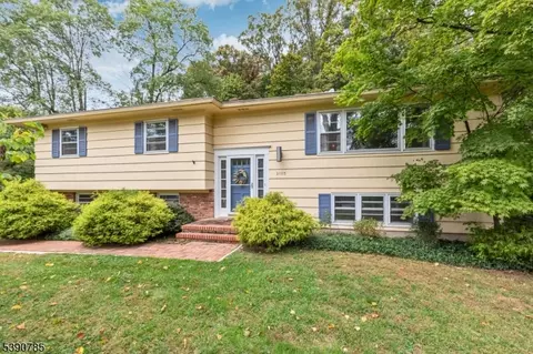 2105 Washington Valley Rd, Martinsville, NJ 08836