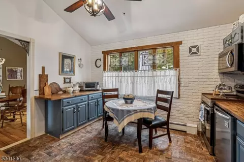 16 Marlo Rd, Wayne, NJ 07470 photo 8