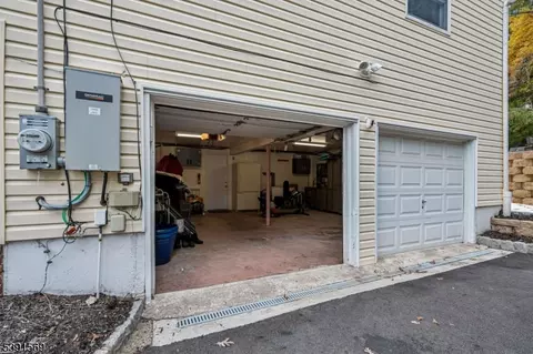 16 Marlo Rd, Wayne, NJ 07470 photo 22