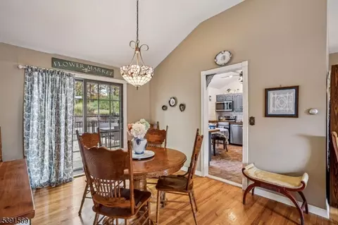 16 Marlo Rd, Wayne, NJ 07470 photo 5