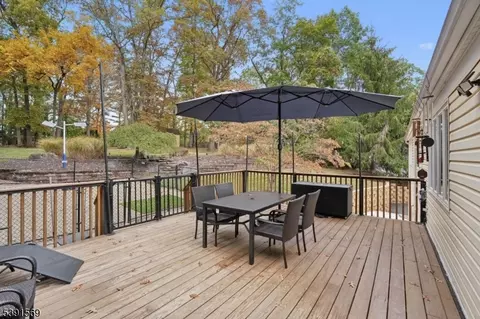 16 Marlo Rd, Wayne, NJ 07470 photo 23