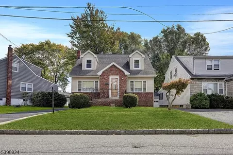19 Haines Pl, Little Falls Twp, NJ 07424