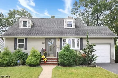 426 Edgewood Rd, Linden, NJ 07036