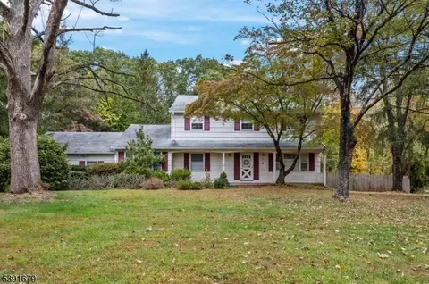 68 Johnson Dr, Belle Mead, NJ 08502