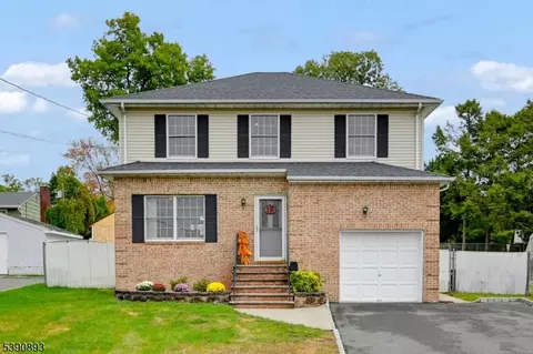 40 Grant Ave, East Hanover, NJ 07936