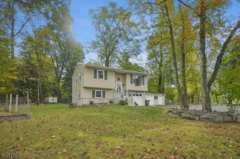 3 Winding Way, Milford, NJ 08848