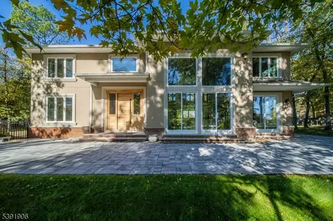 127 Mount Horeb Rd, Warren, NJ 07059