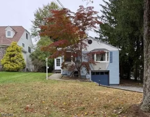 79 Roosevelt Blvd, Florham Park, NJ 07932