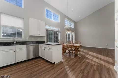 15 Colts Ln, Flemington, NJ 08822 photo 17