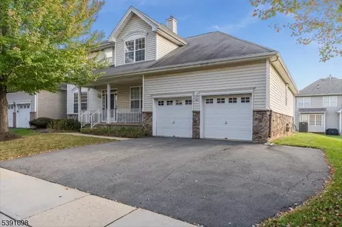 15 Colts Ln, Flemington, NJ 08822 photo 2