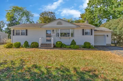 440 Webster Ave, Piscataway, NJ 08854