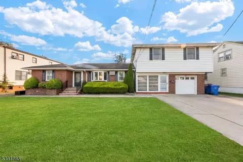 926 Hermann Rd, North Brunswick Twp, NJ 08902