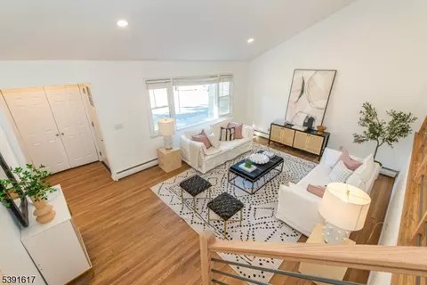 53 Holiday Dr, West Caldwell, NJ 07006