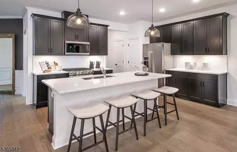 23 Wadsworth Dr #6, Denville, NJ 07834