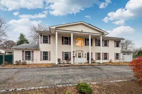 255 Knoll Rd, Lake Hiawatha, NJ 07034