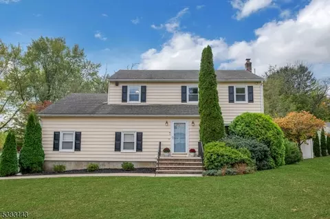 3 Parkview Dr, Hackettstown, NJ 07840
